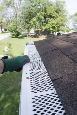 Keeps leaves, debris, and pests out